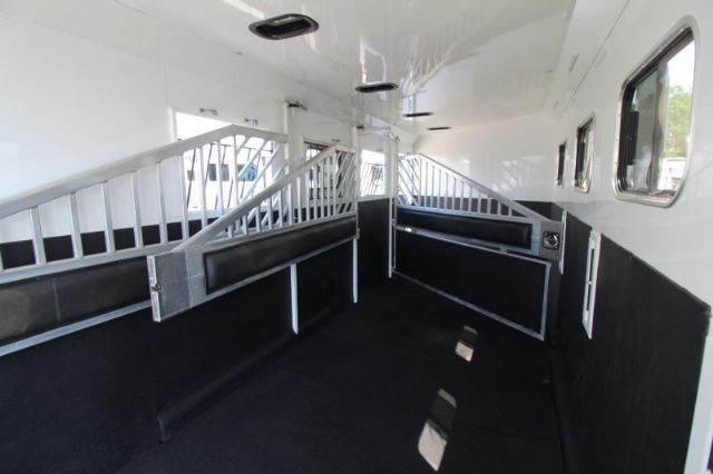 Used Horse Trailers for Sale