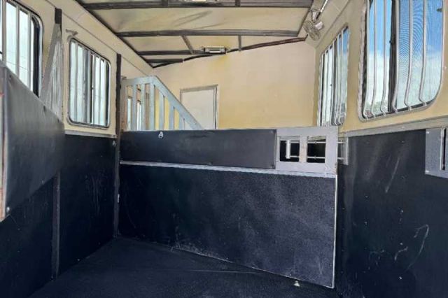 Used Horse Trailers for Sale