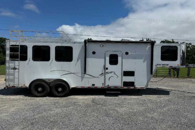 Used Horse Trailers for Sale