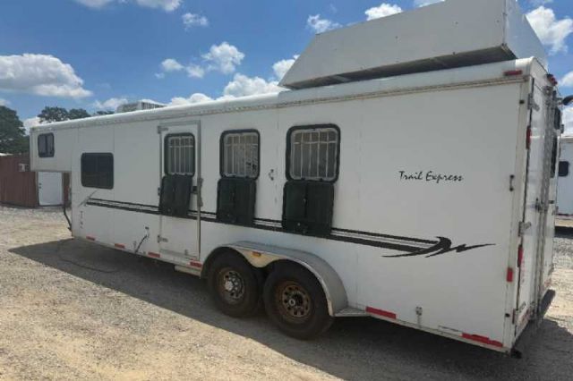 Used Horse Trailers for Sale