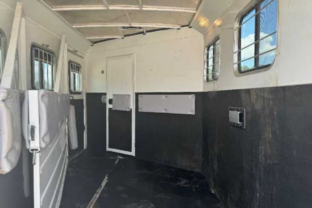 Used Horse Trailers for Sale