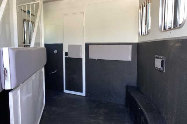 Used Horse Trailers for Sale