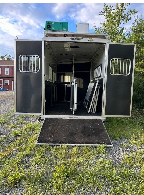 Used Horse Trailers for Sale