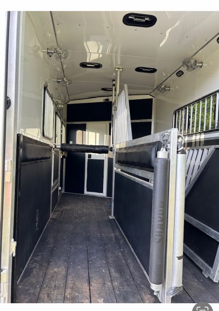 Used Horse Trailers for Sale