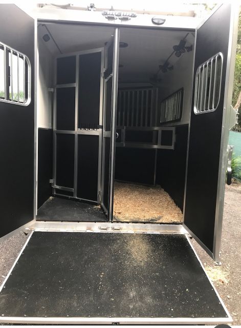 Used Horse Trailers for Sale