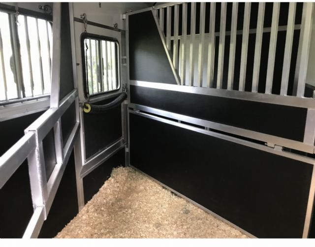 Used Horse Trailers for Sale