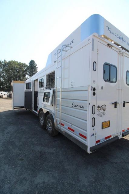 Used Horse Trailers for Sale