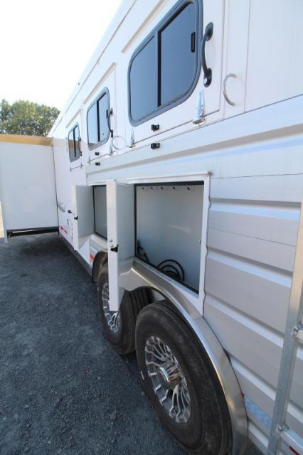 Used Horse Trailers for Sale