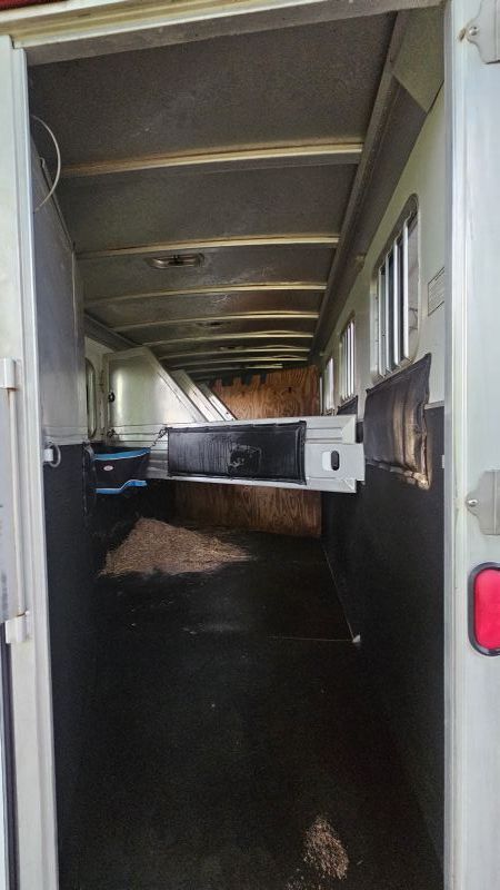 Used Horse Trailers for Sale