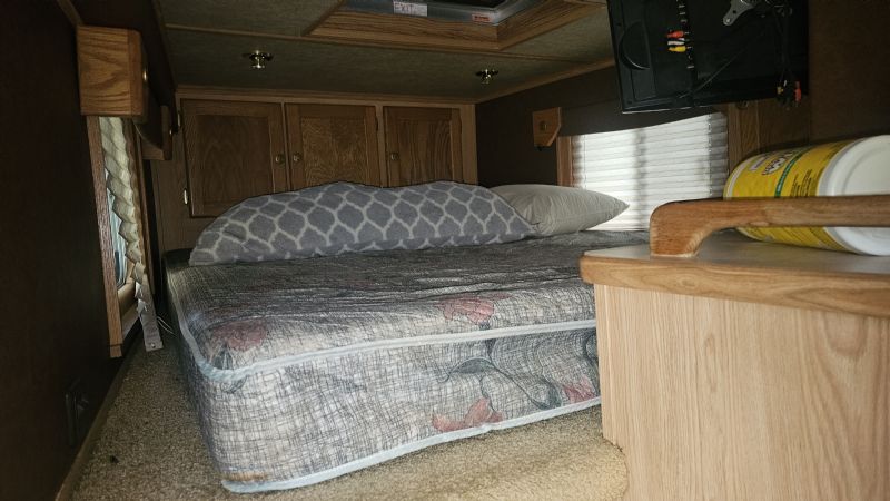 2005 Featherlite