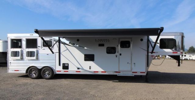 Used Horse Trailers for Sale