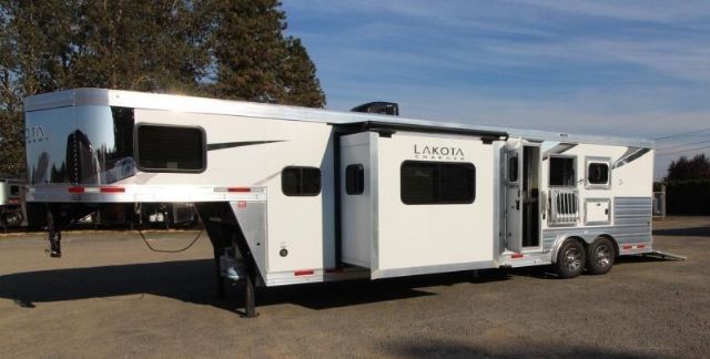 Used Horse Trailers for Sale