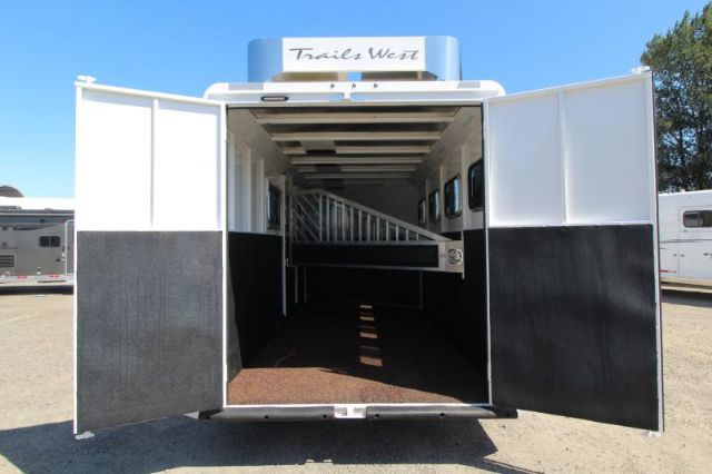 Used Horse Trailers for Sale