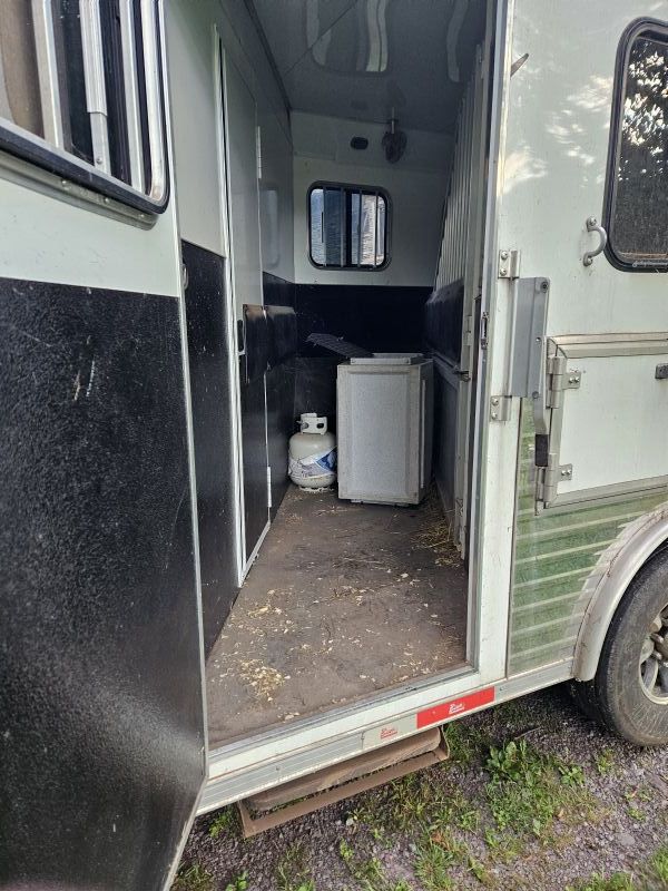 Used Horse Trailers for Sale