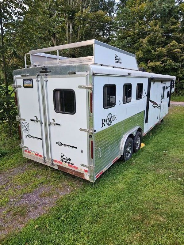 Used Horse Trailers for Sale