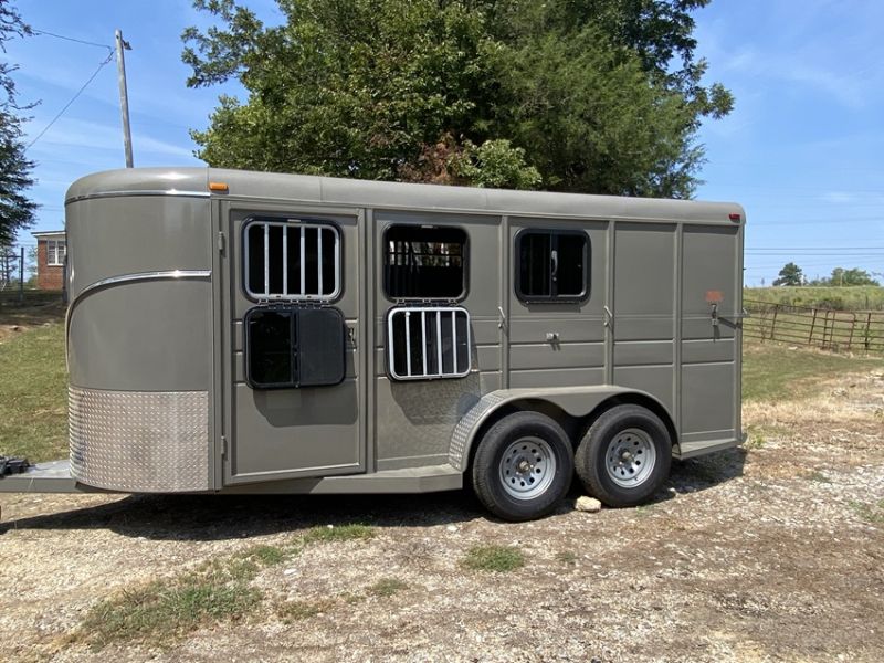 Used Horse Trailers for Sale