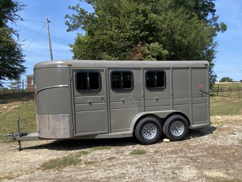 Used Horse Trailers for Sale