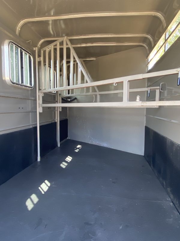 Used Horse Trailers for Sale