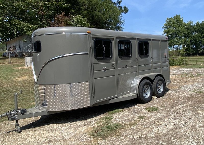 Used Horse Trailers for Sale