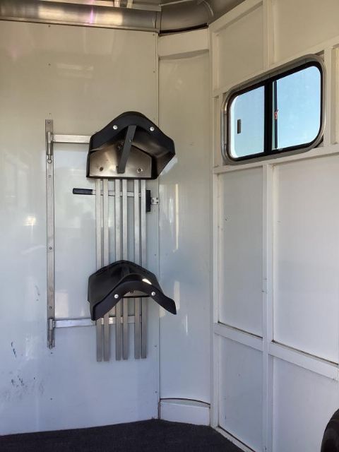 Used Horse Trailers for Sale