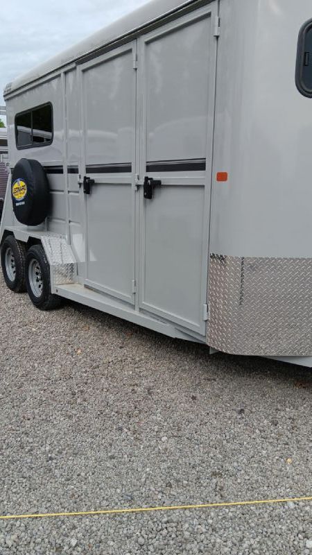 Used Horse Trailers for Sale