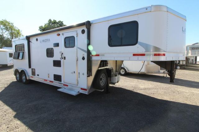 Used Horse Trailers for Sale