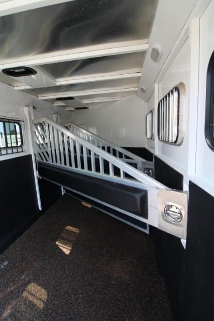 Used Horse Trailers for Sale