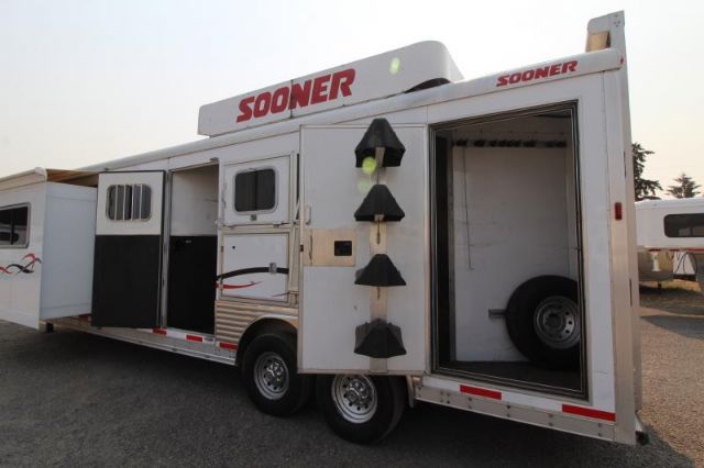 Used Horse Trailers for Sale