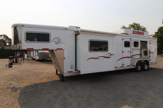 Used Horse Trailers for Sale