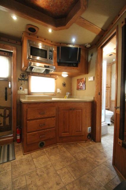 Used Horse Trailers for Sale