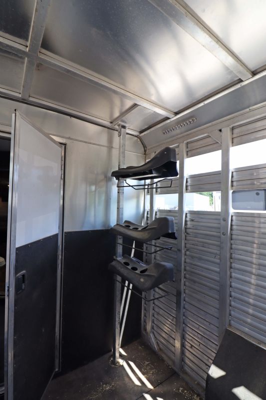 Used Horse Trailers for Sale