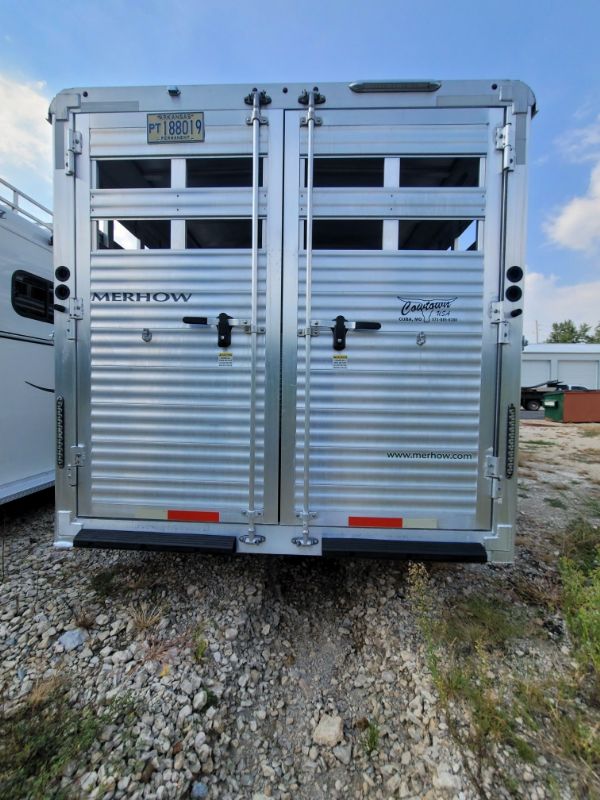 Used Horse Trailers for Sale