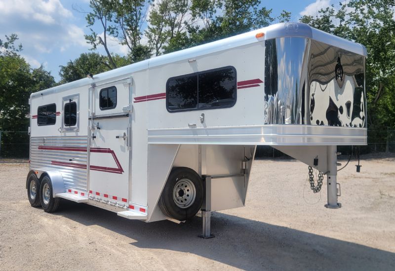 Used Horse Trailers for Sale