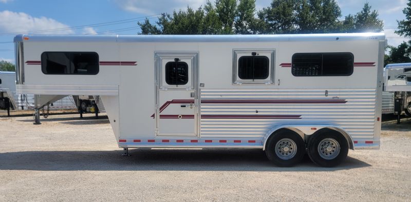 Used Horse Trailers for Sale