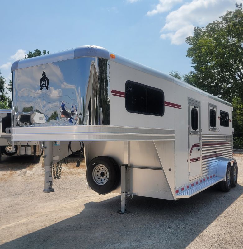 Used Horse Trailers for Sale