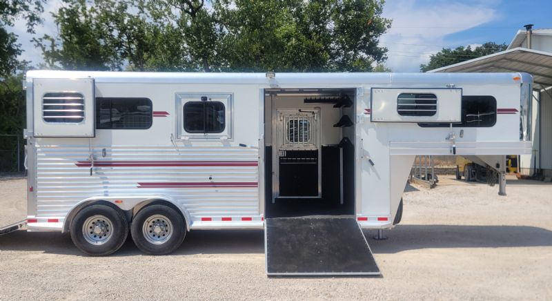 Used Horse Trailers for Sale