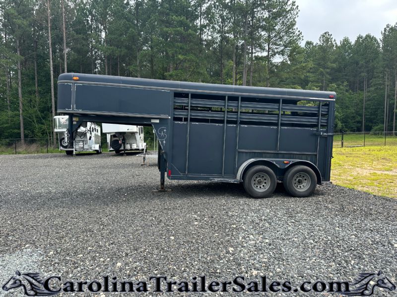 Used Horse Trailers for Sale