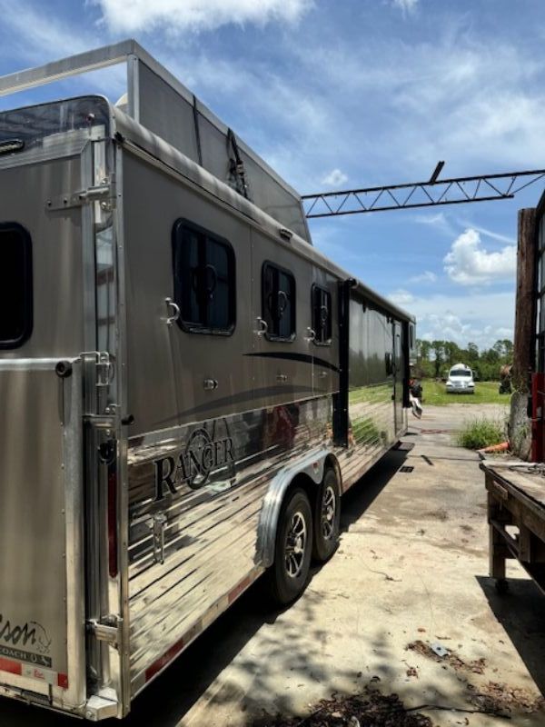 Used Horse Trailers for Sale