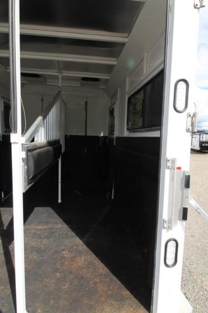 Used Horse Trailers for Sale