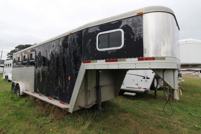 Used Horse Trailers for Sale