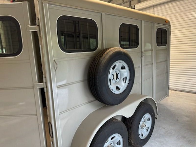 Used Horse Trailers for Sale