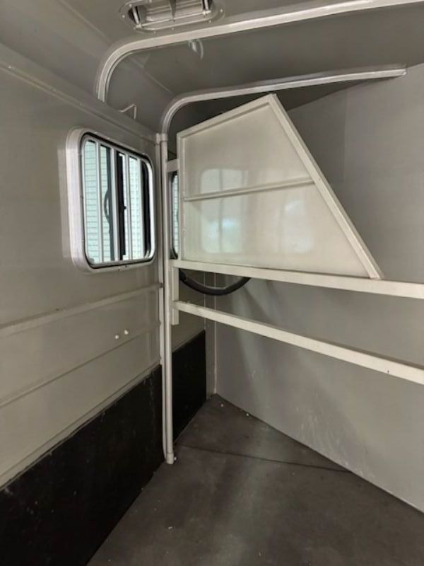 Used Horse Trailers for Sale