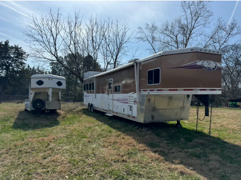 Used Horse Trailers for Sale