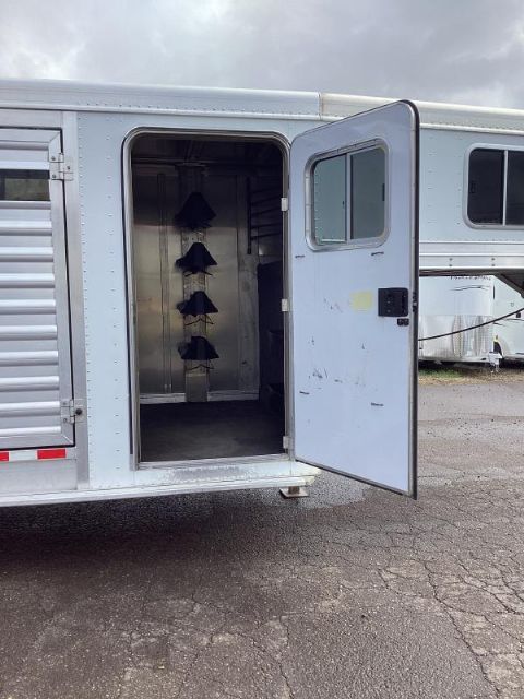 Used Horse Trailers for Sale