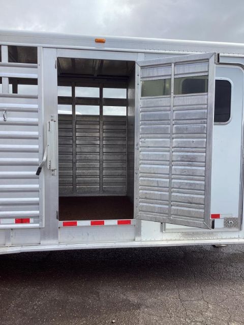 Used Horse Trailers for Sale