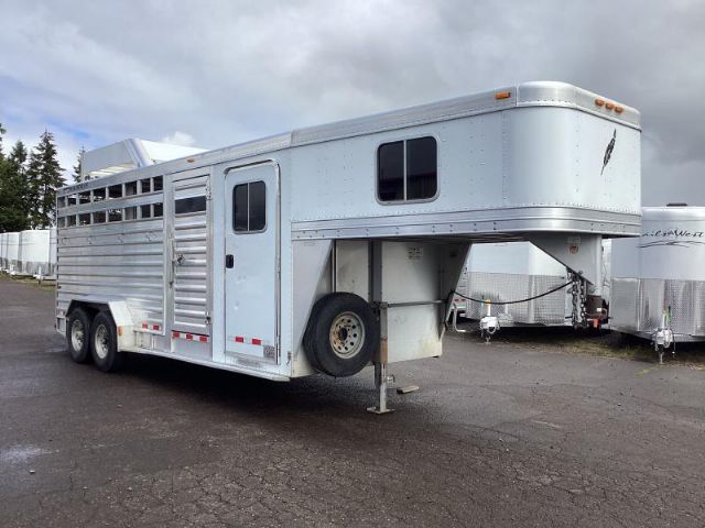 Used Horse Trailers for Sale