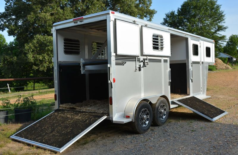 Used Horse Trailers for Sale