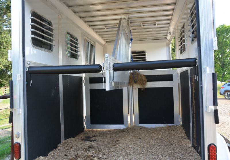 Used Horse Trailers for Sale