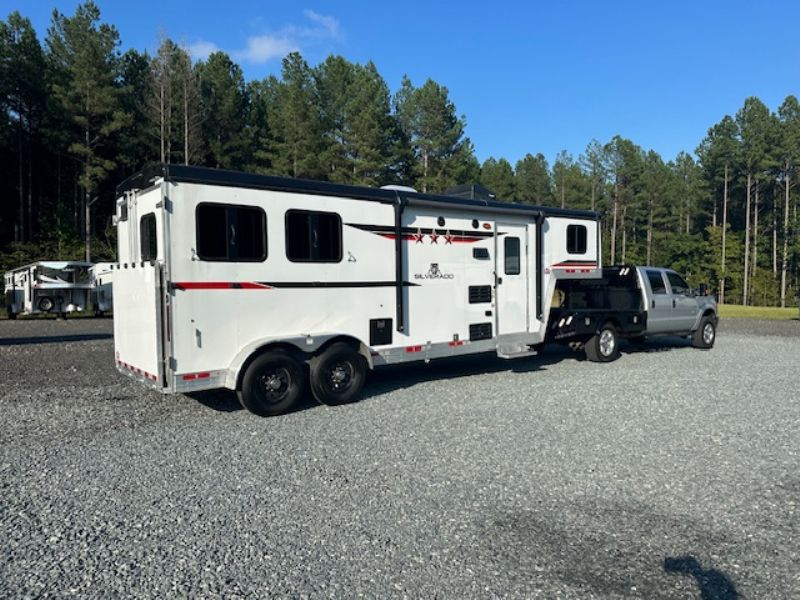 Used Horse Trailers for Sale