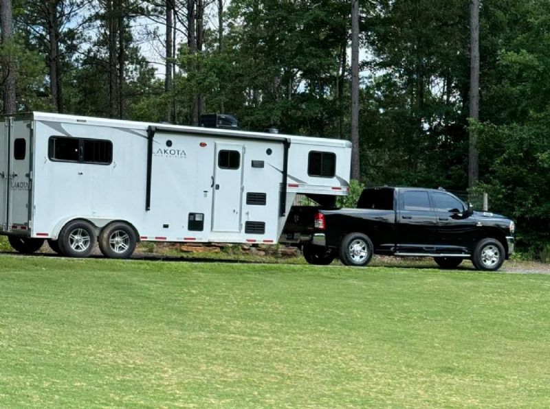 Used Horse Trailers for Sale